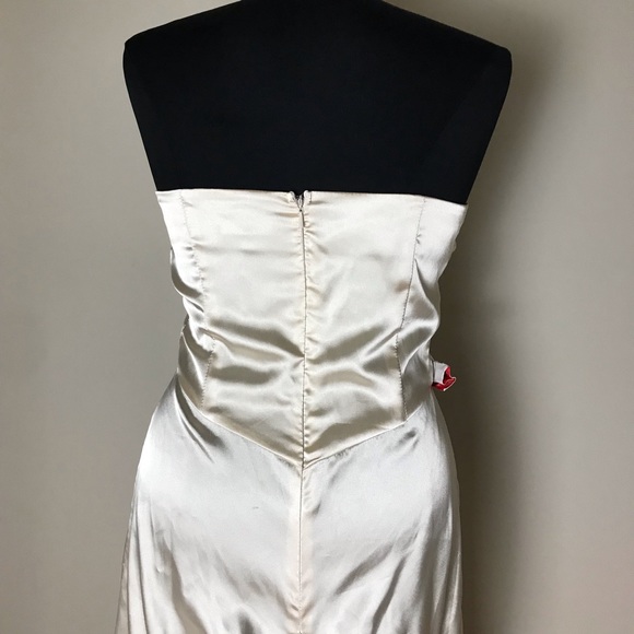 ASOS Champagne Strapless Satin Dress NWT - Picture 10 of 10